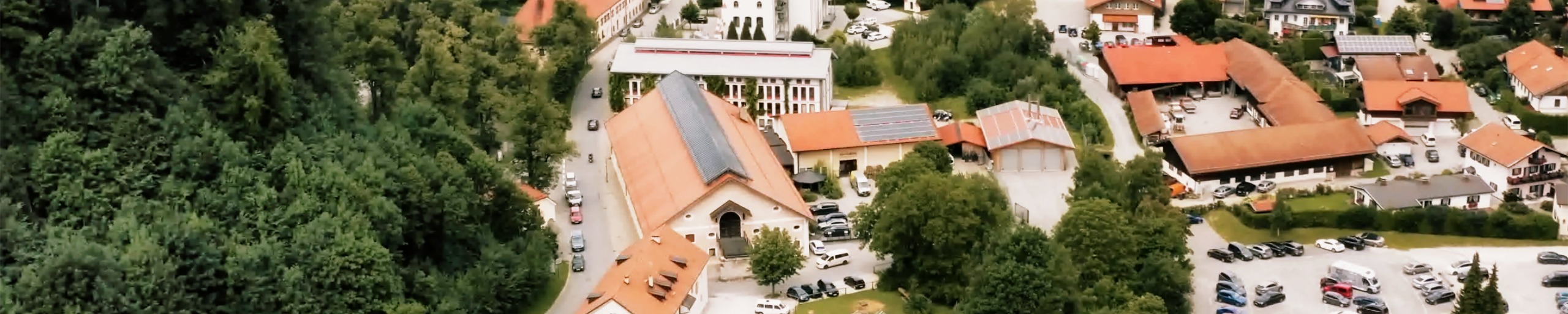 MediaKom GmbH & Co. KG