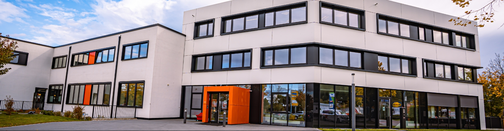 efk_firmengebaude_1920x500_px