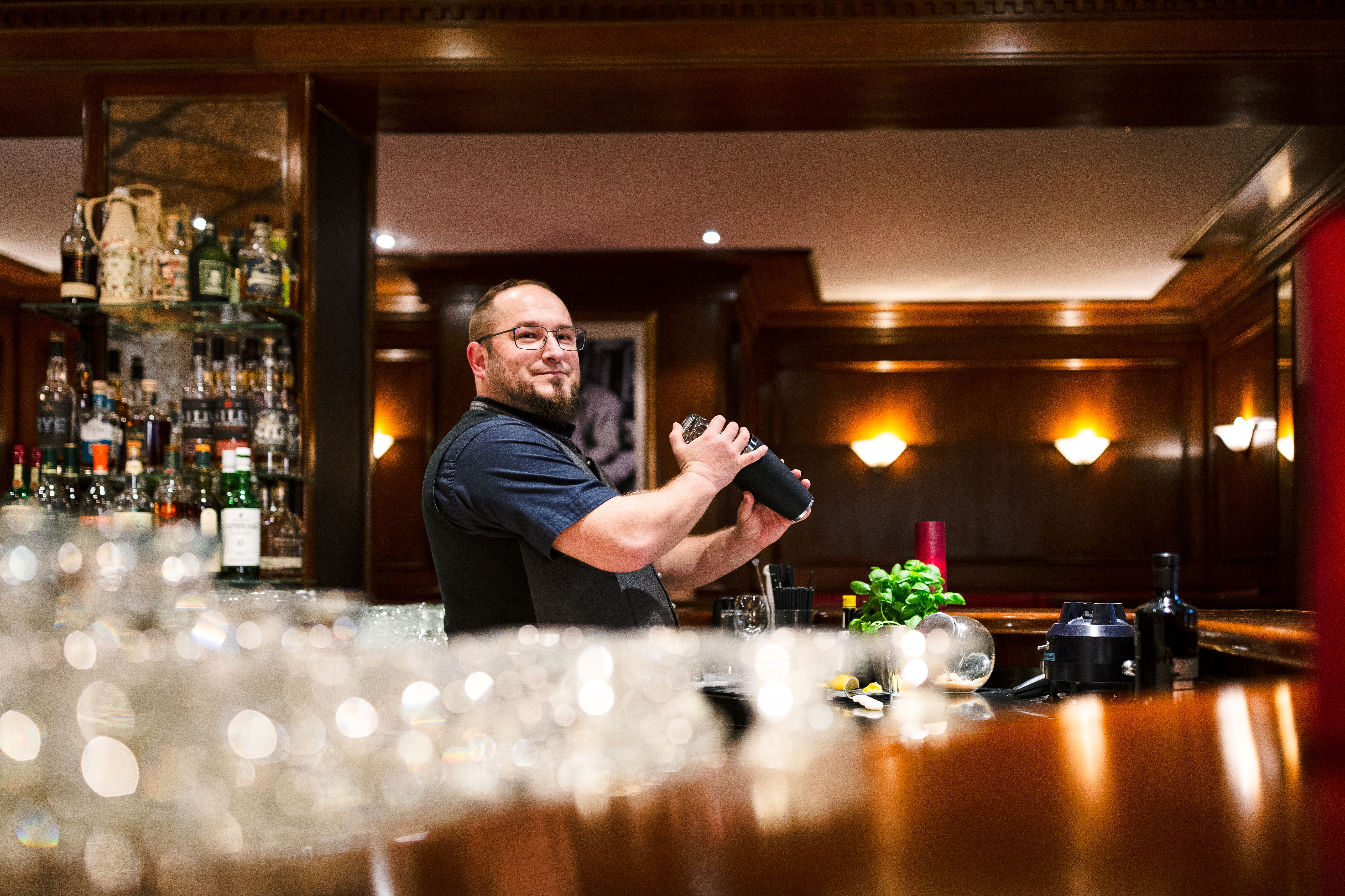 bar_1web
