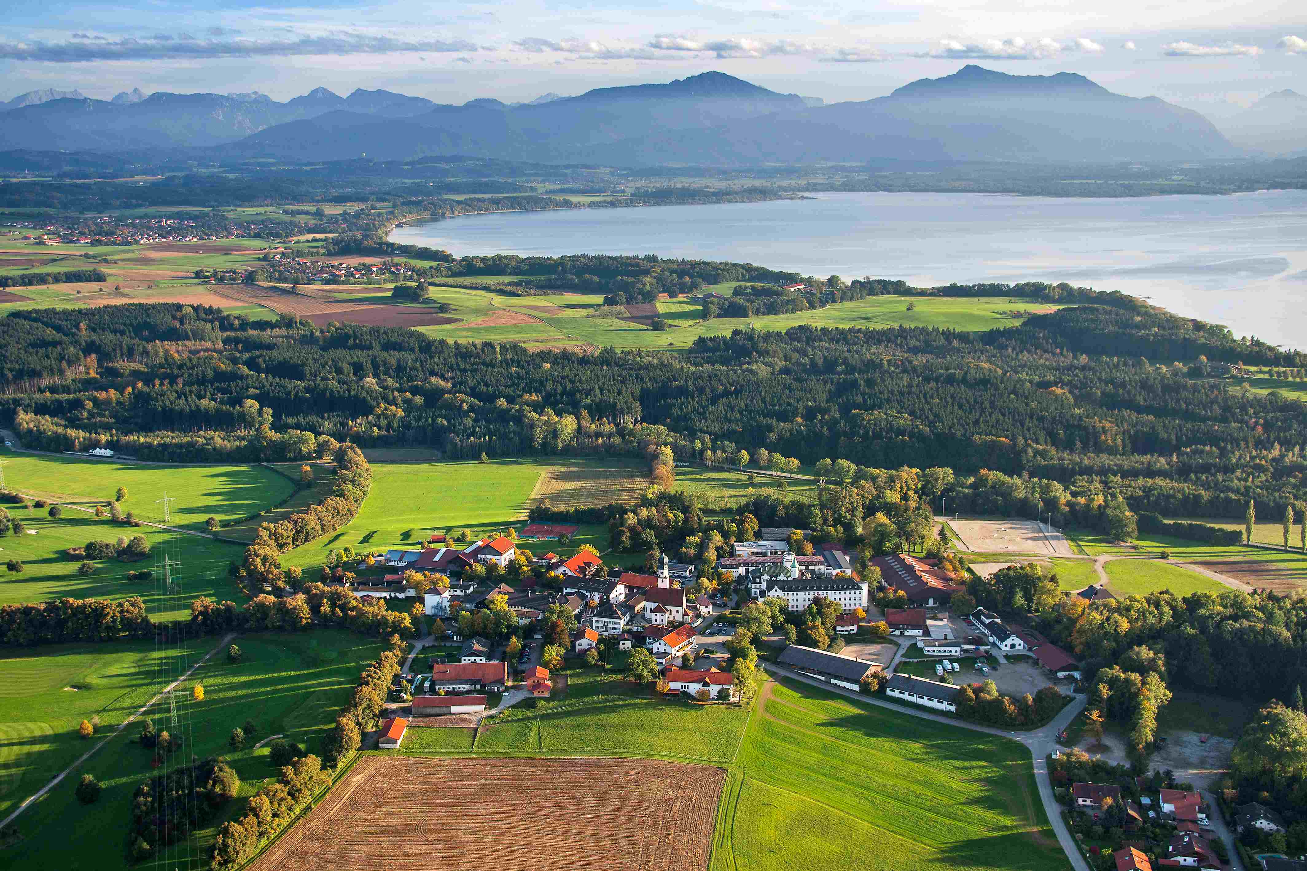 hotel-gut-ising-key-visuals-luftbild